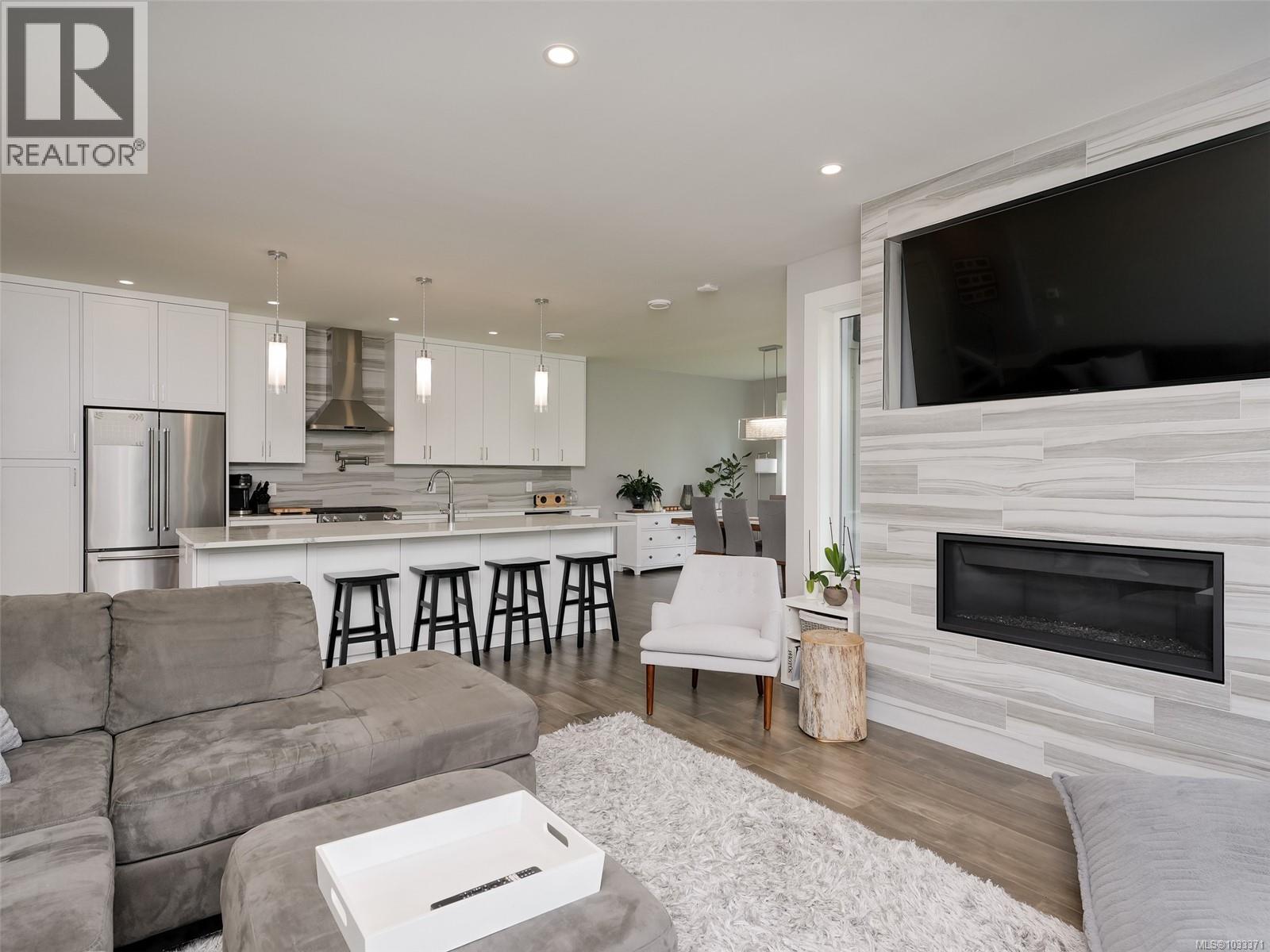  4154 Jagat Place, Saanich