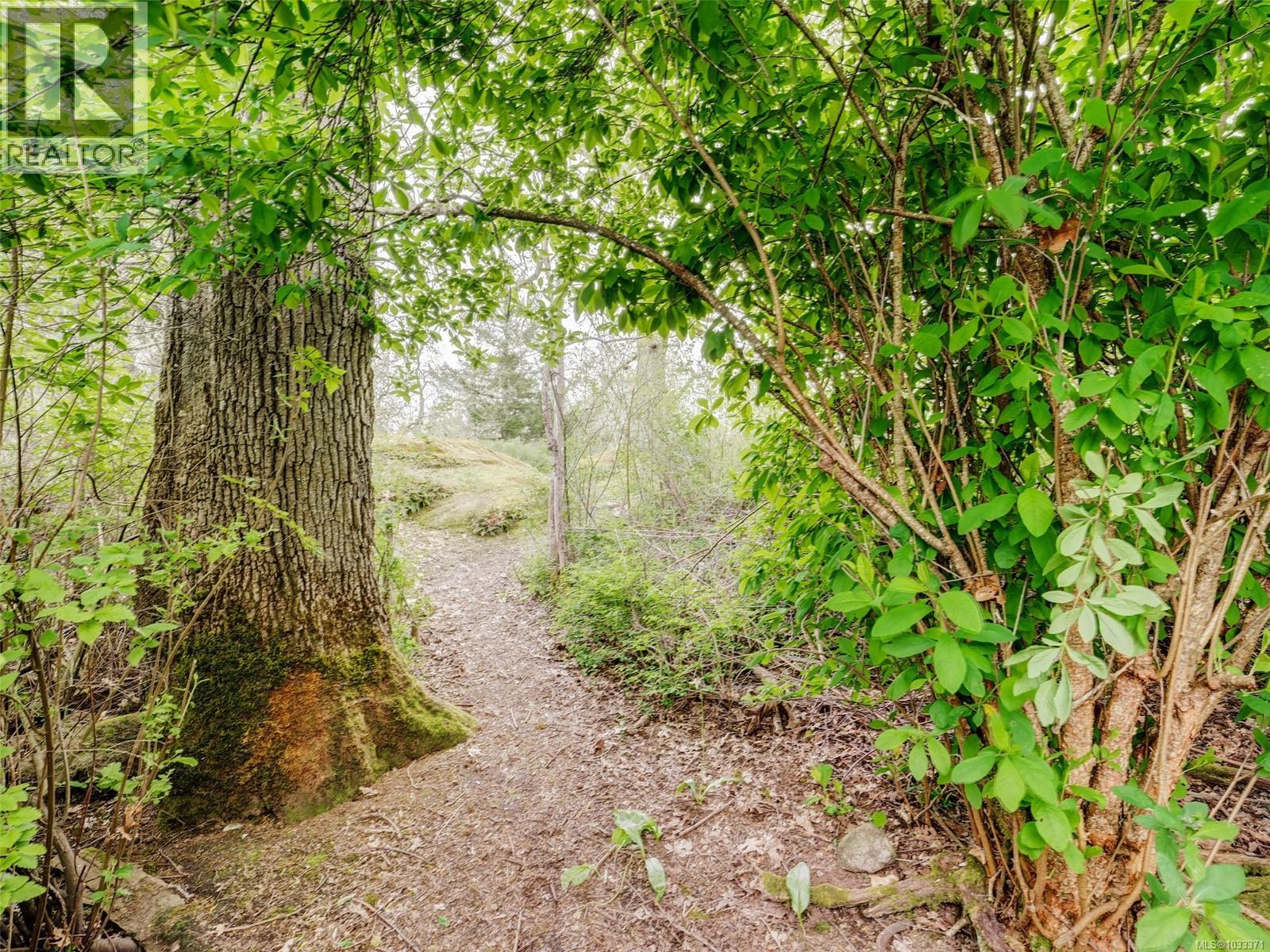  4154 Jagat Place, Saanich