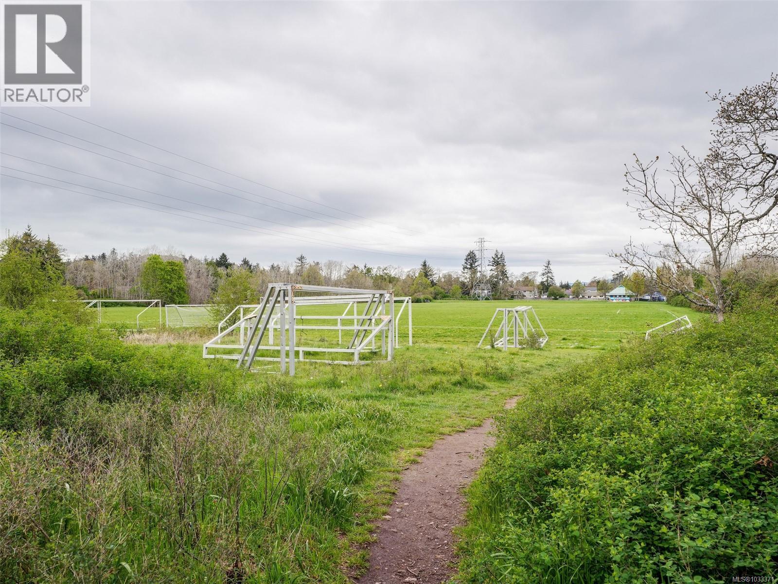  4154 Jagat Place, Saanich