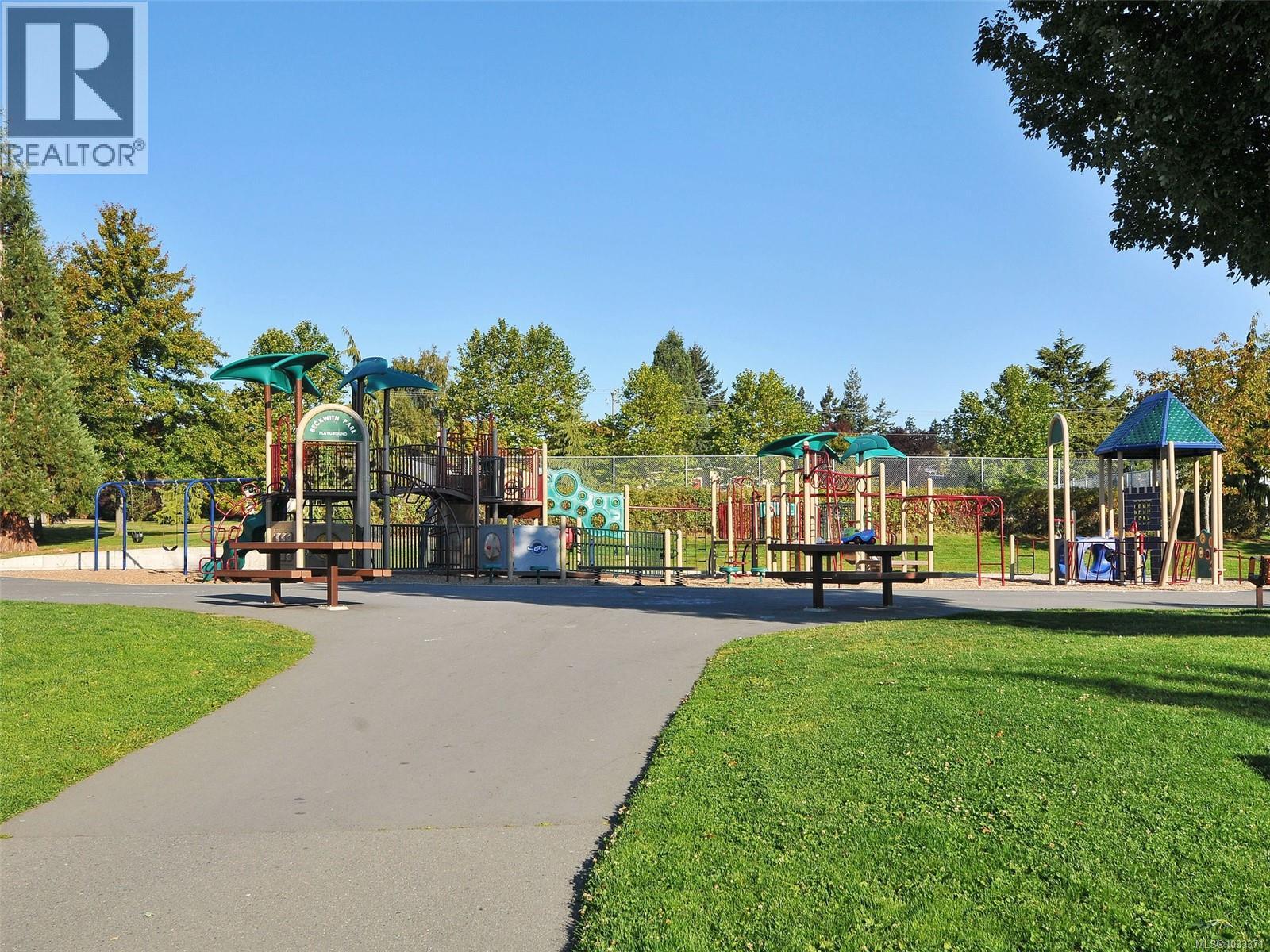  4154 Jagat Place, Saanich