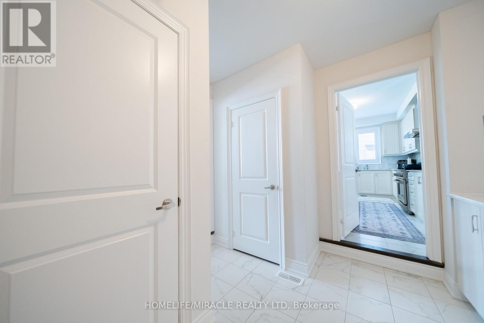 1 AINSLIE HILL CRESCENT — photo 30