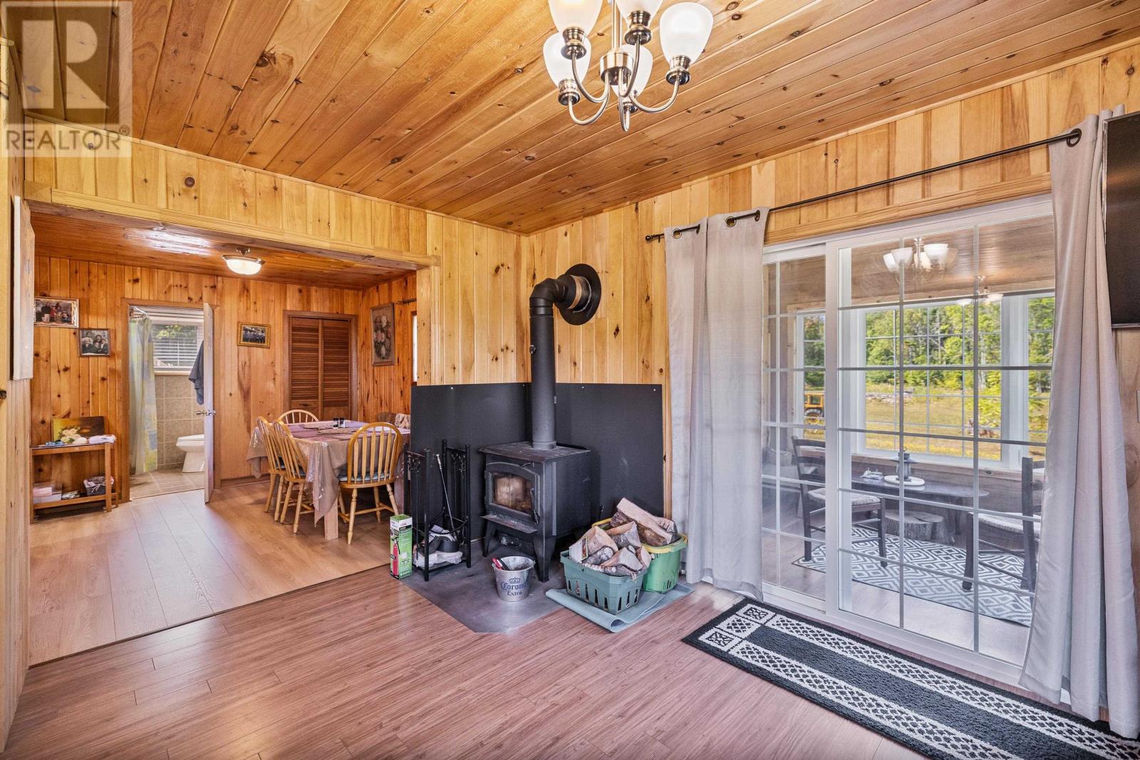 2867 Cape Breton Road — photo 9