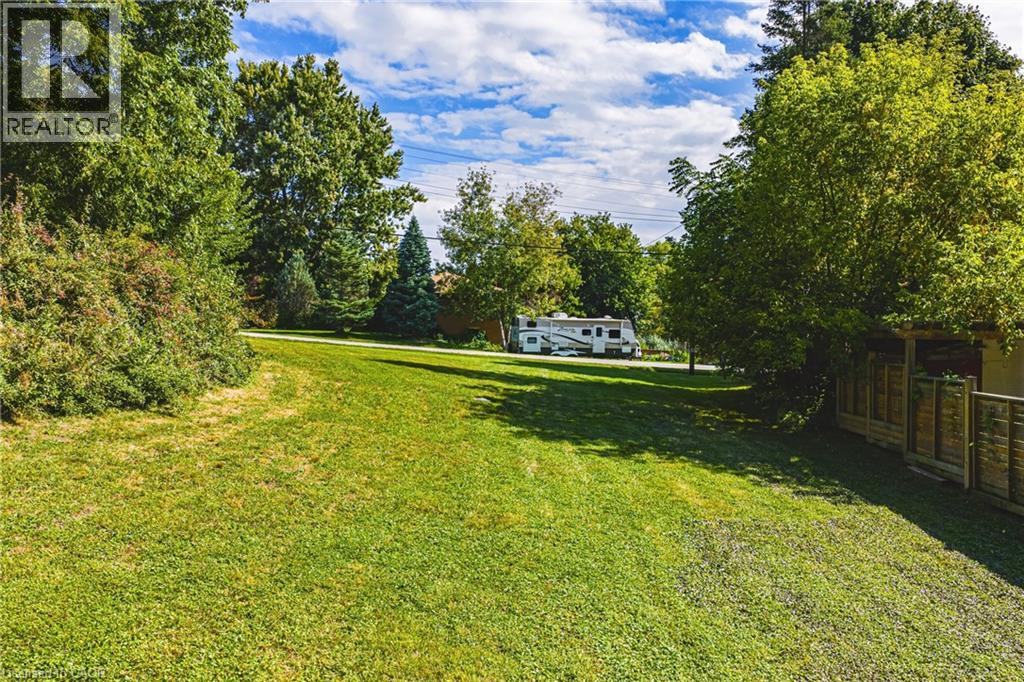 24 ROSEBOUGH Street, Dundas, Ontario, L9H5C5 — Photo 6