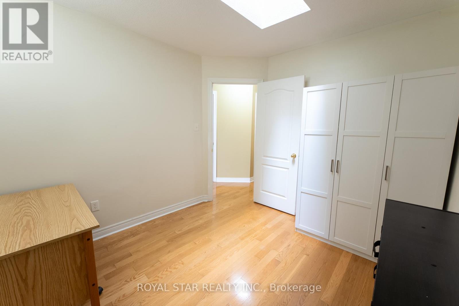 479 VODDEN STREET E — photo 21