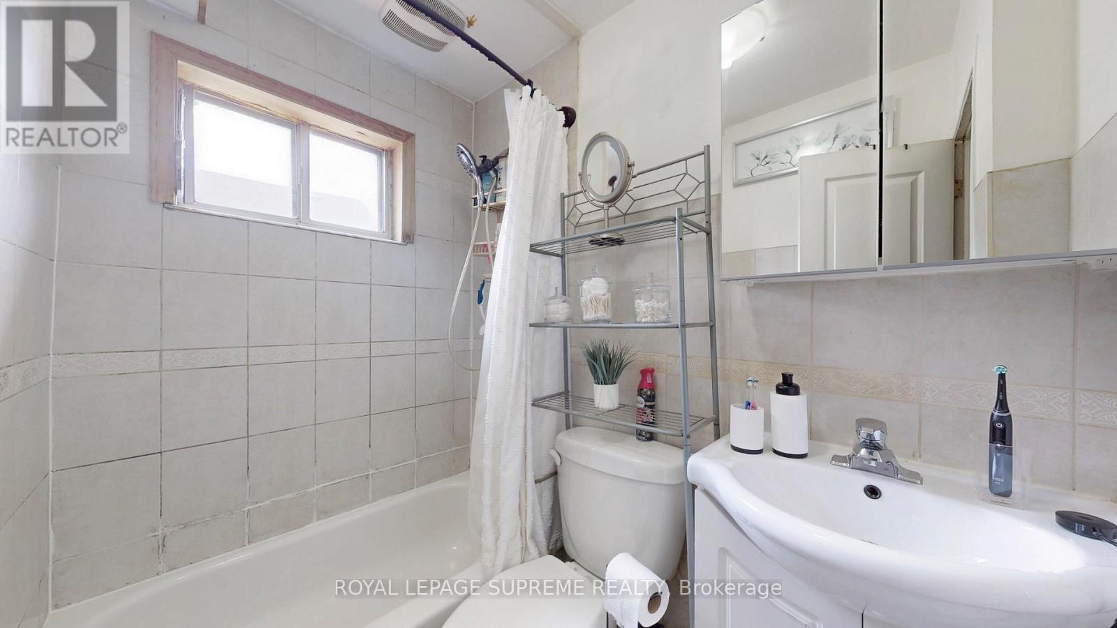 156 OSLER STREET — photo 19