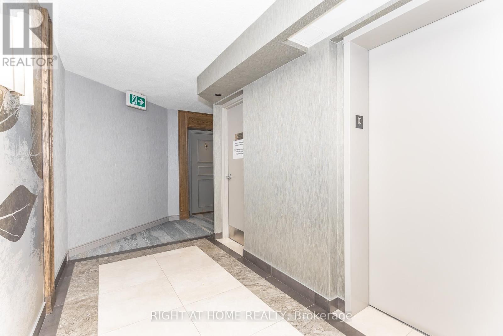 1001 - 120 PROMENADE CIRCLE — photo 11