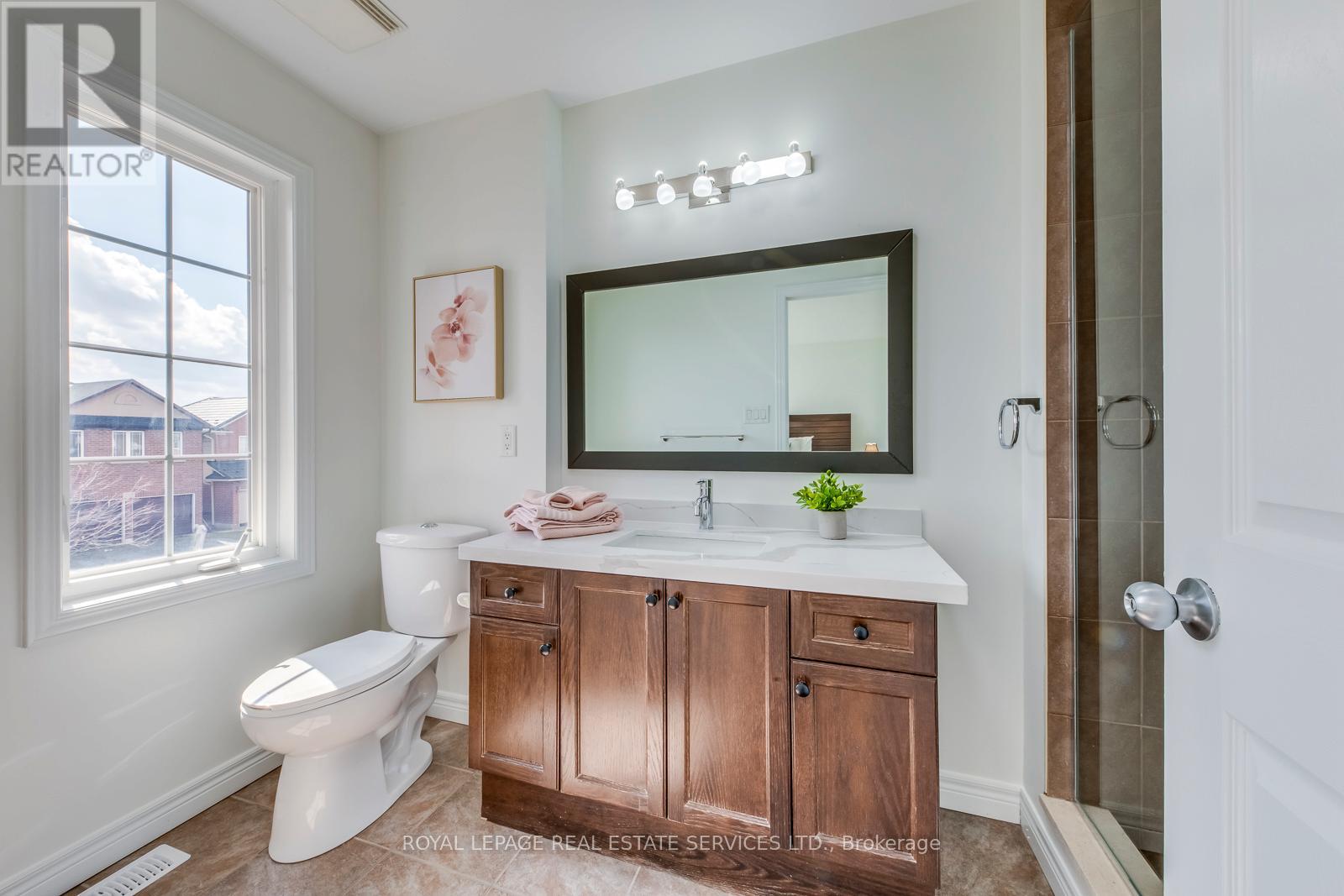 206 BRIGADOON DRIVE — photo 21