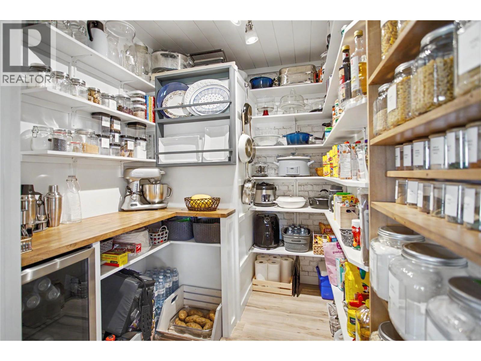3071 Creighton Valley Road - 12