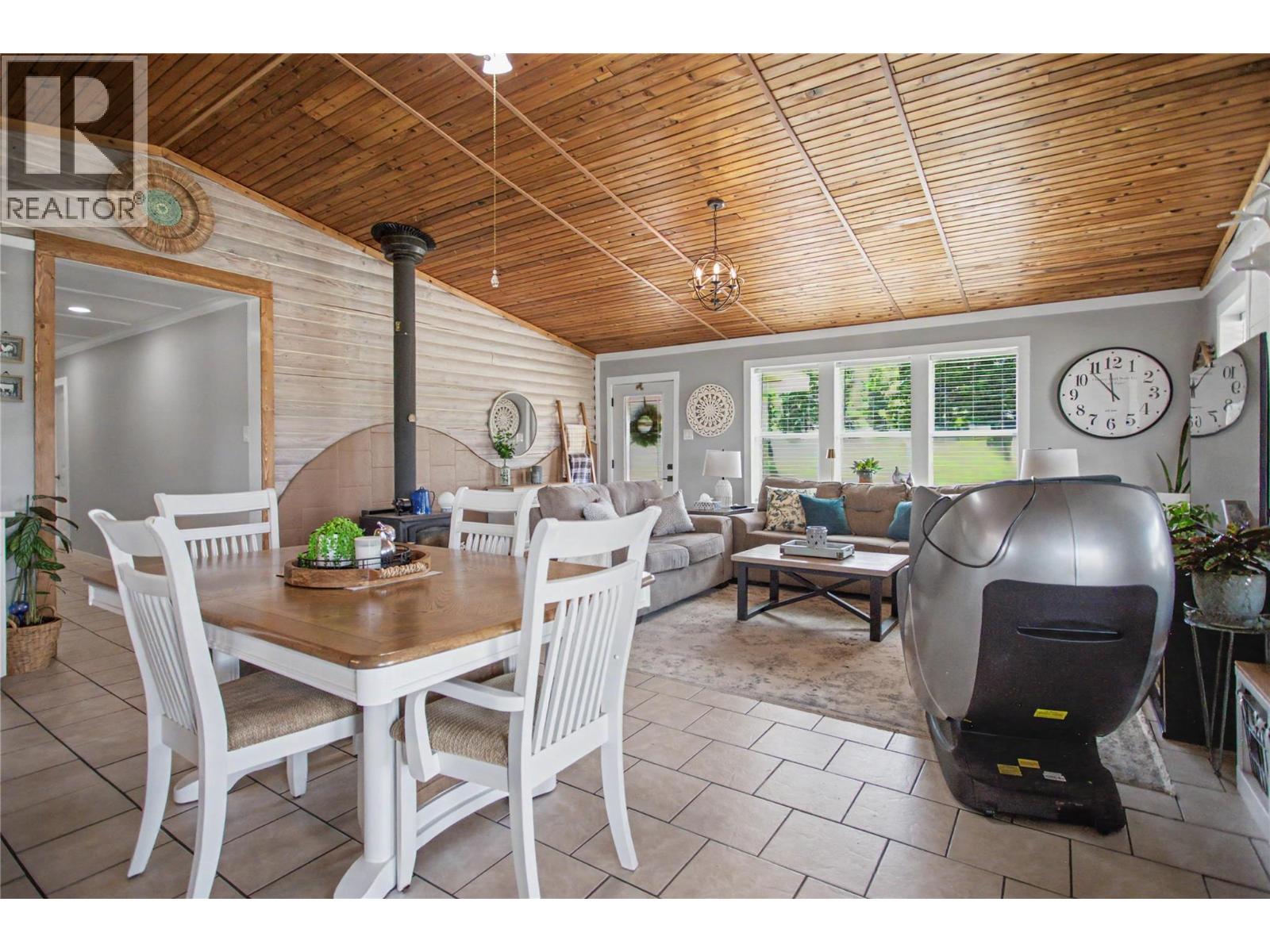 3071 Creighton Valley Road - 20