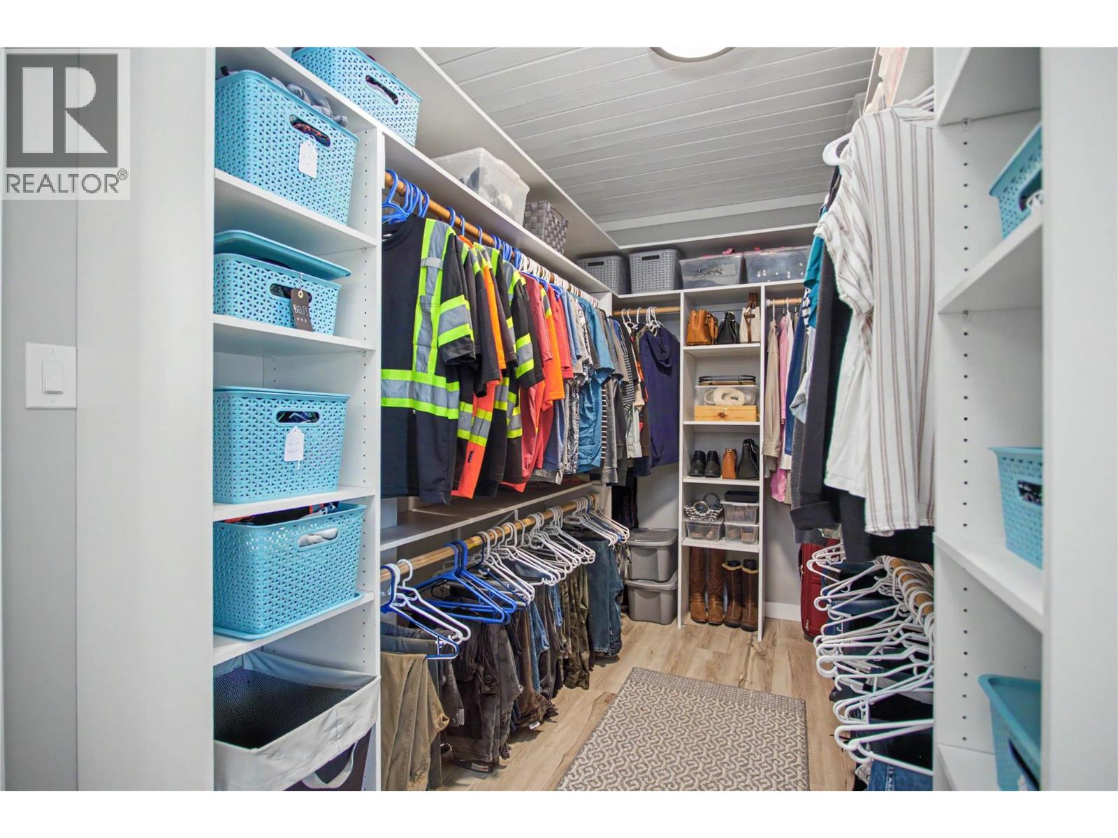 3071 Creighton Valley Road - 32
