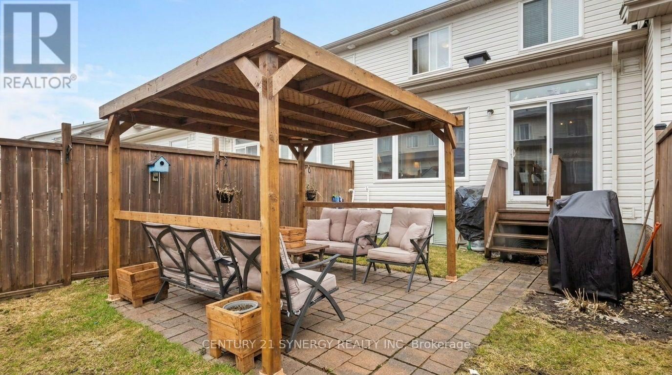 220 LAMPLIGHTERS DRIVE — photo 22