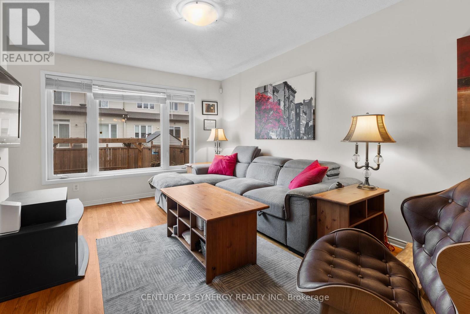 220 LAMPLIGHTERS DRIVE — photo 7