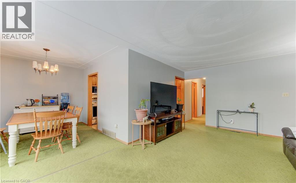 98 SHEA Crescent - 11