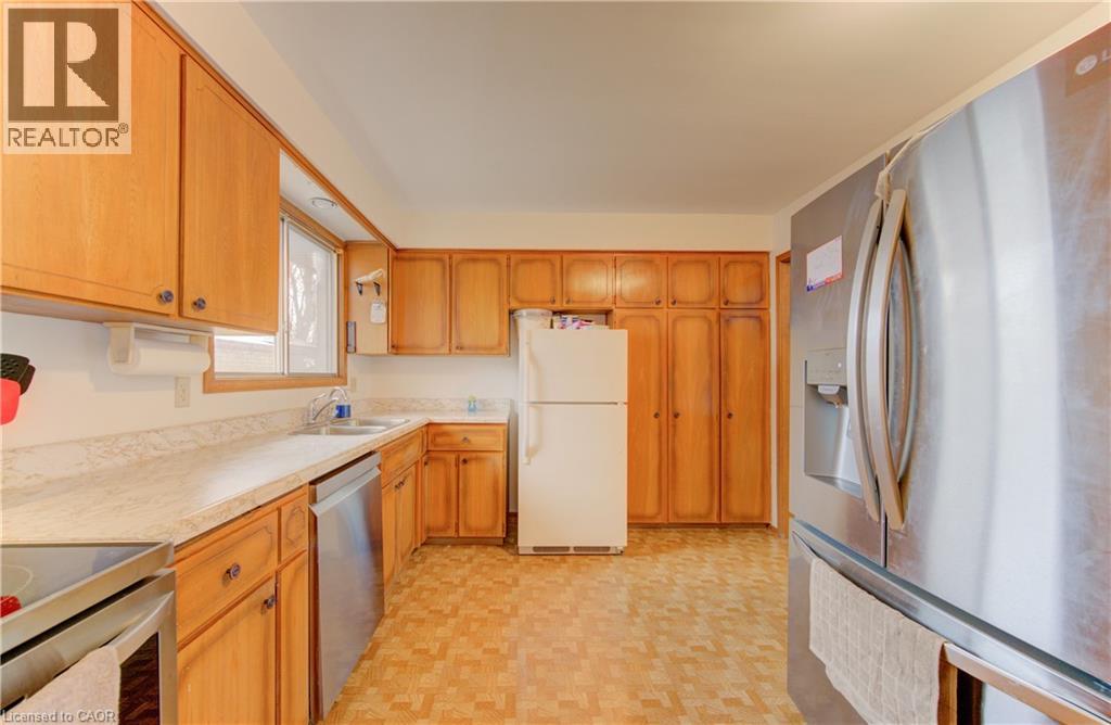 98 SHEA Crescent - 12