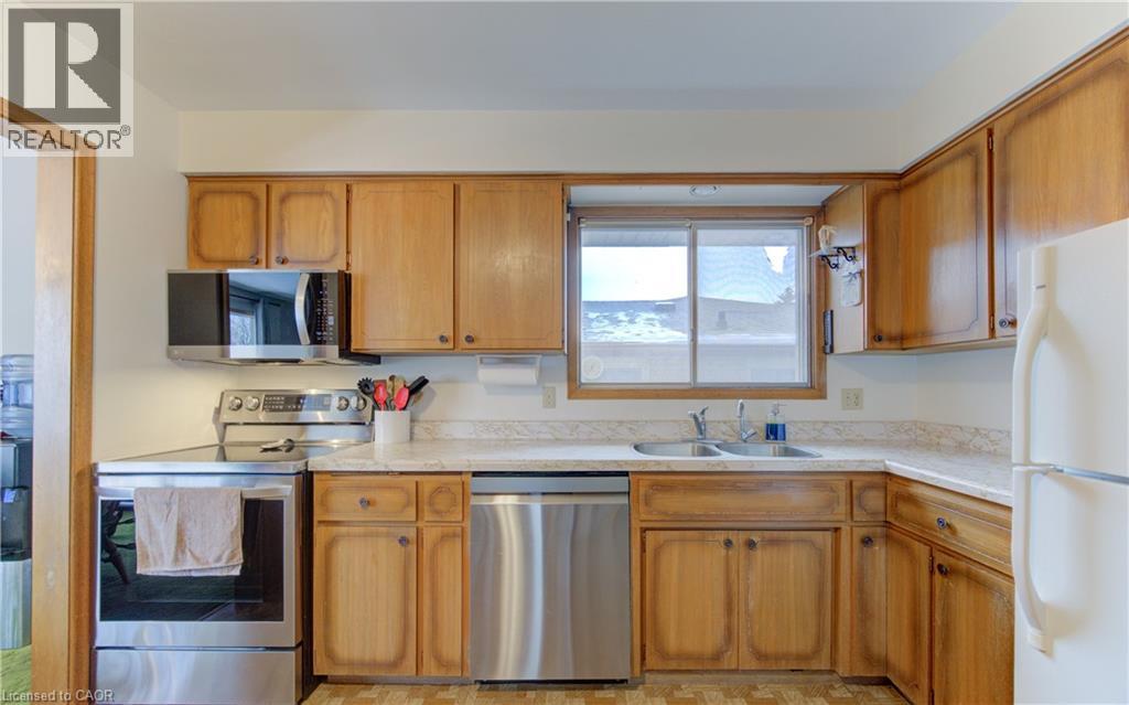 98 SHEA Crescent - 15