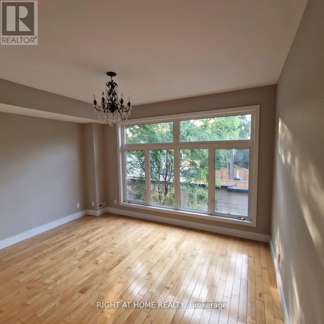 488 KING STREET E - 18