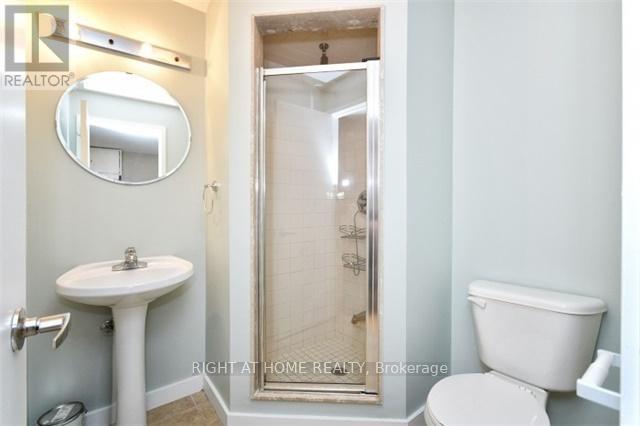 488 KING STREET E - 35