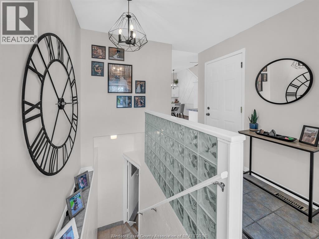 21 TOFFLEMIRE COURT, Amherstburg, Ontario, N9V4E3 — Photo 5