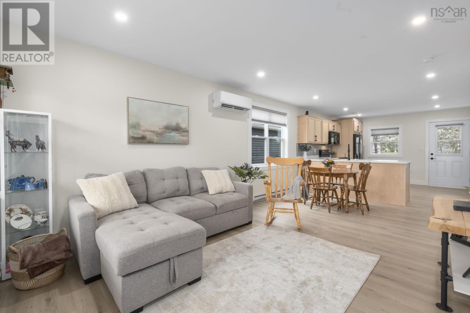 Property 3 of 34 of 73 East Court Road