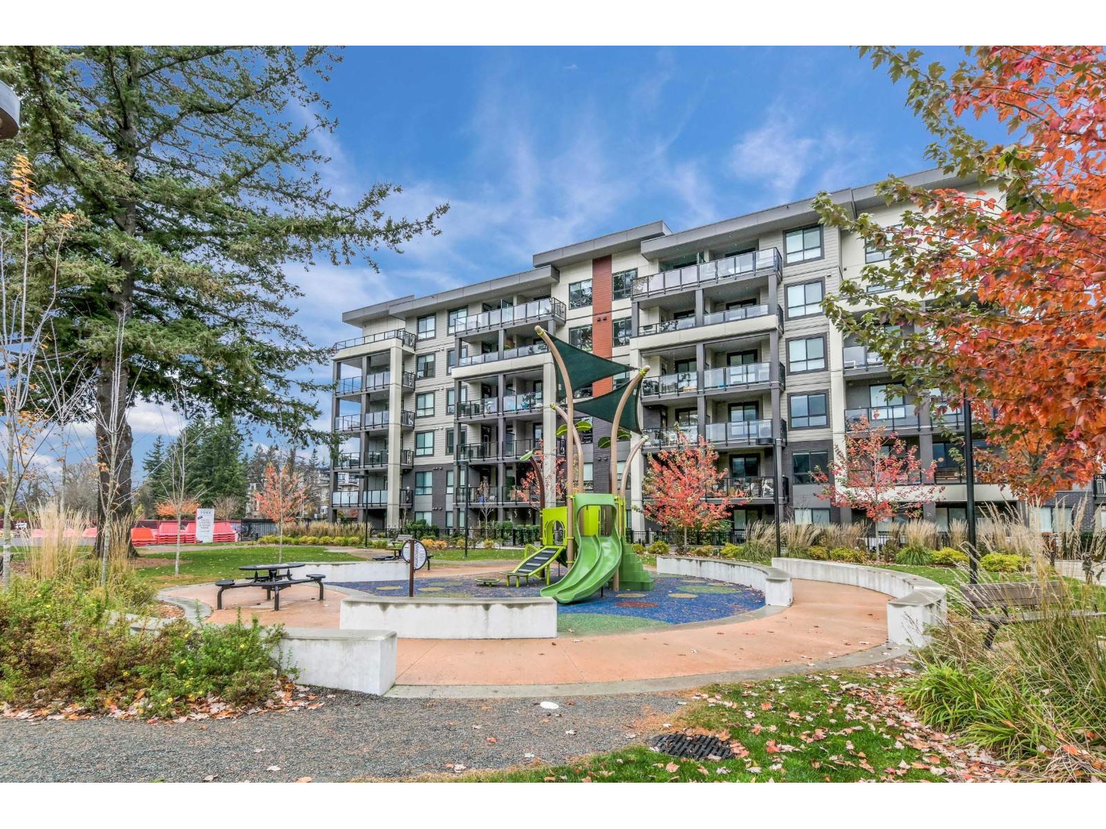 402 45497 CAMPUS DRIVE, Garrison Crossing — photo 17