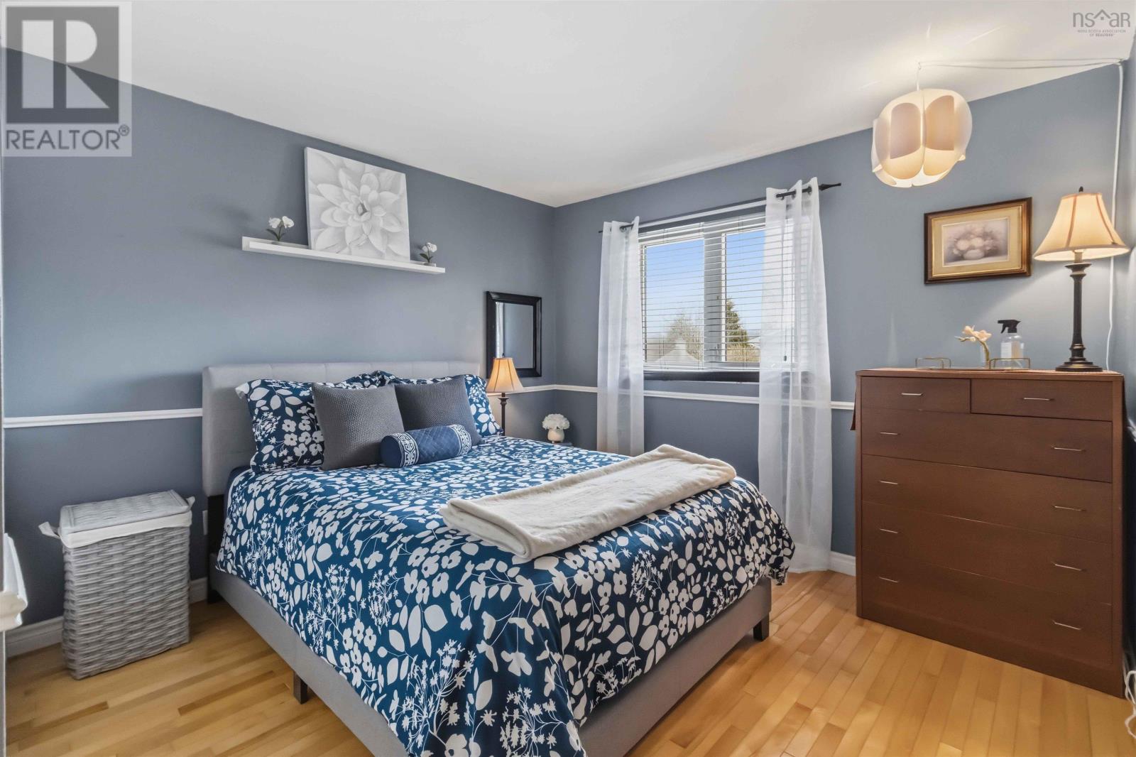 Property 24 of 44 of 47 Ancaster Court