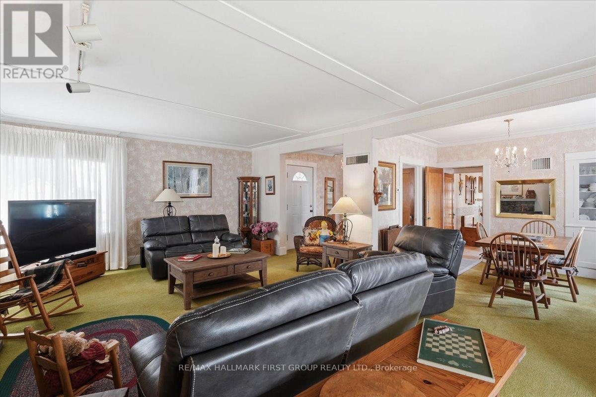 Formal Living & Dining Room