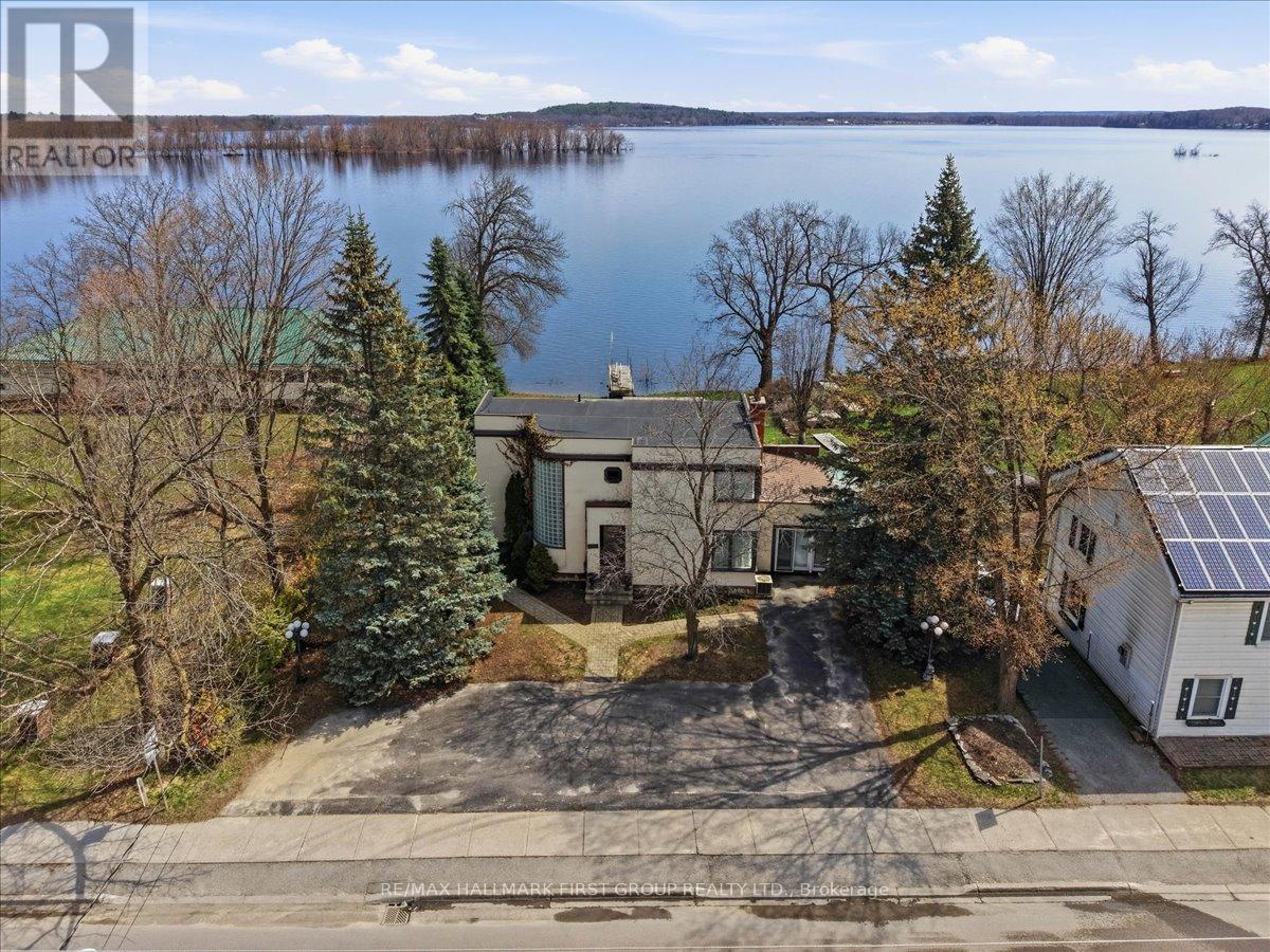 Waterfront Historic Home on Stoco Lake