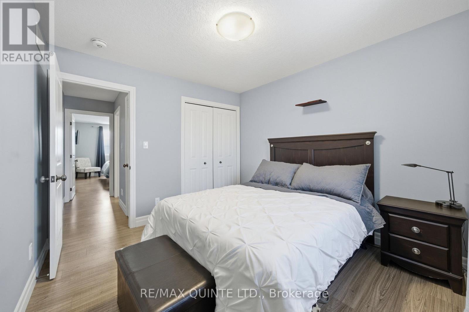 54 CORTLAND CRESCENT — photo 19