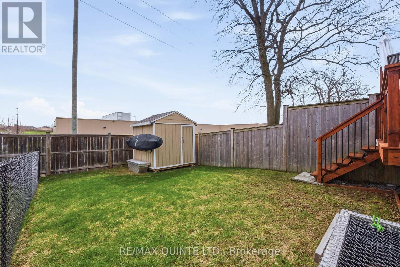 54 CORTLAND CRESCENT — photo 33