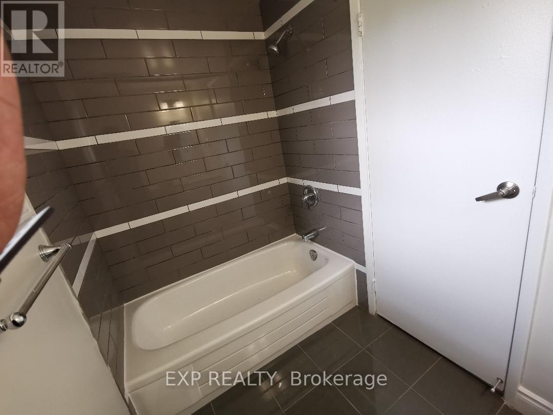 5 - 550 SECOND STREET