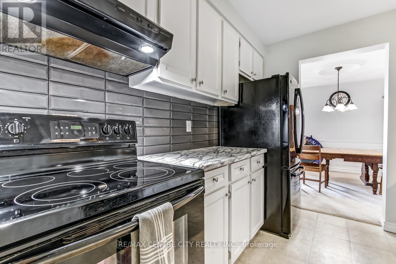 11 - 125 ELM STREET — photo 15