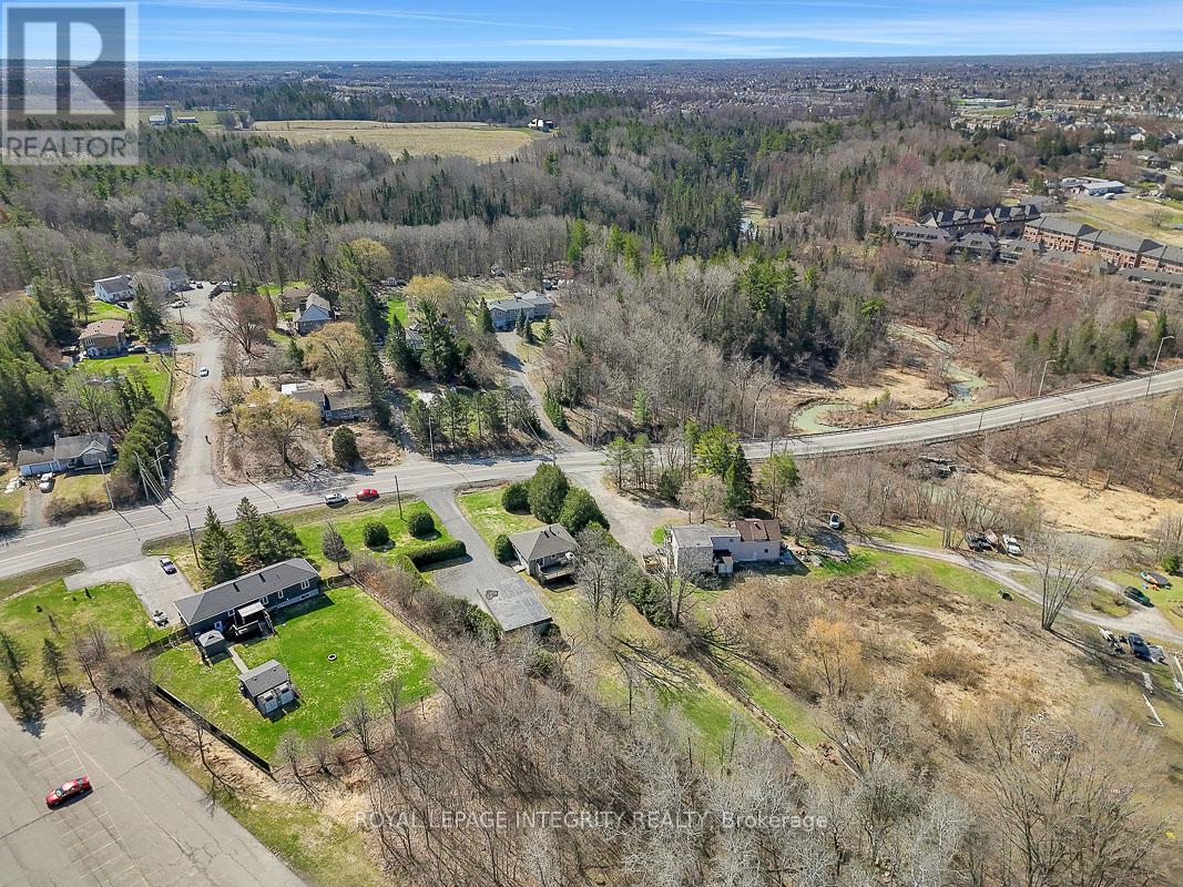 1099 OLD MONTREAL ROAD - 14