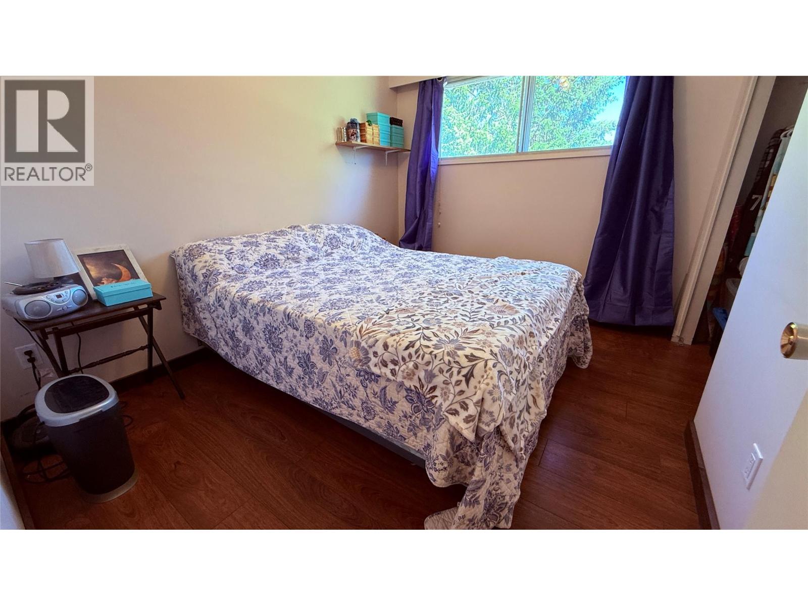 654 Sixth Avenue - 31