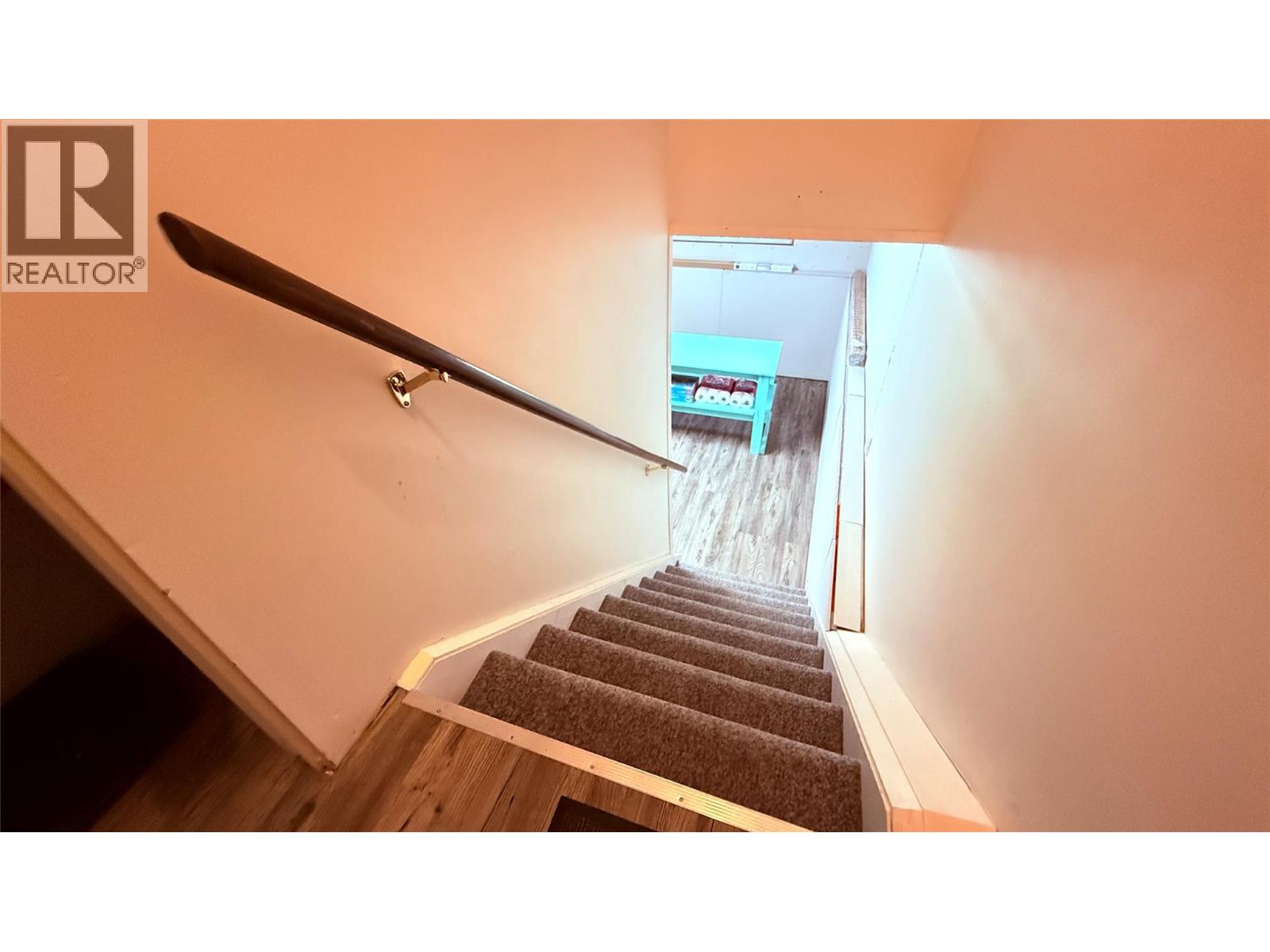 654 Sixth Avenue - 37