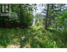 13635 3a Highway, Boswell, BC V0B1A4 Photo 11