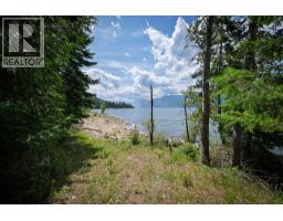 13635 3a Highway, Boswell, BC V0B1A4 Photo 9
