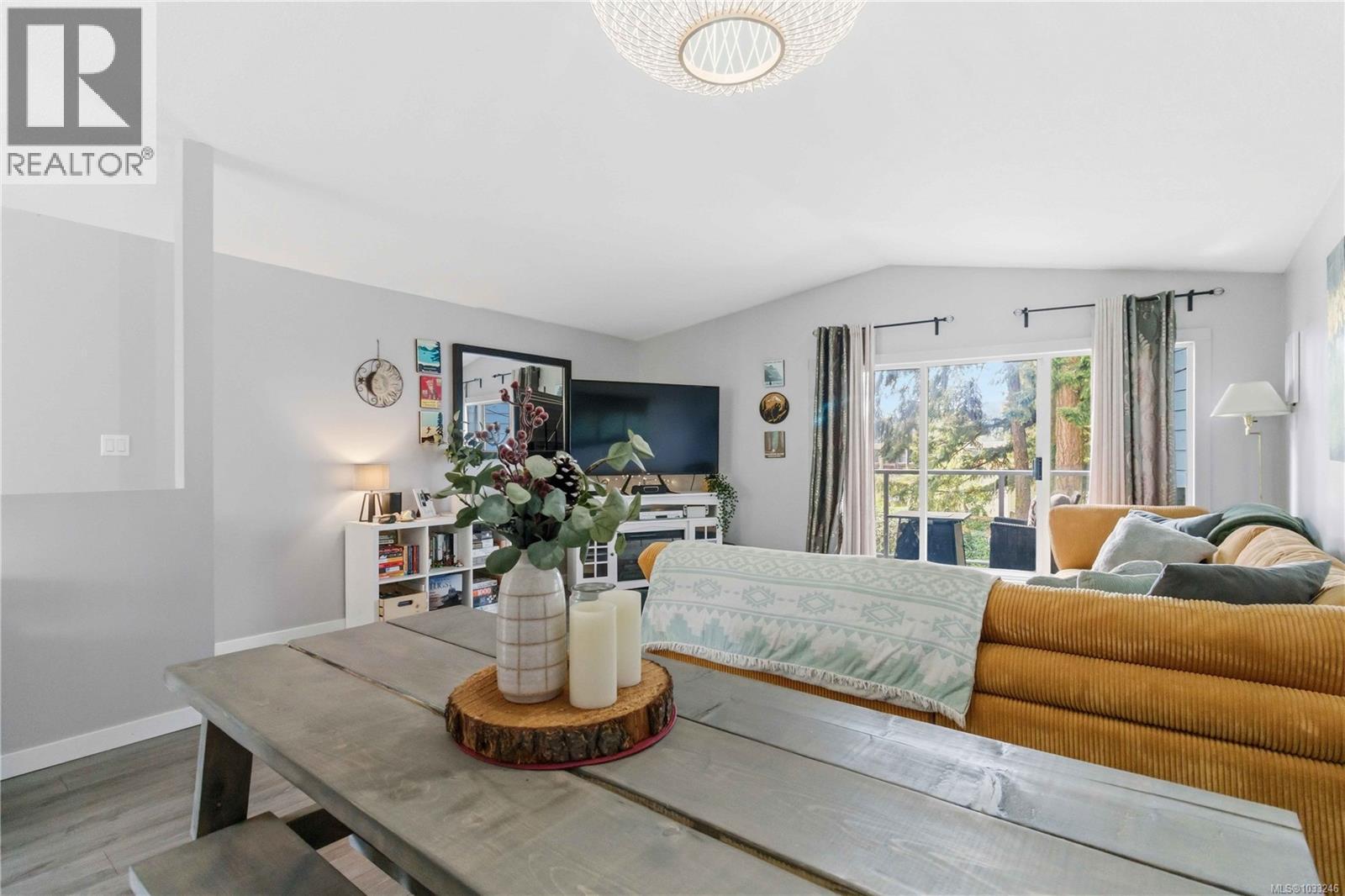 #6 6110 Seabroom Rd - 12