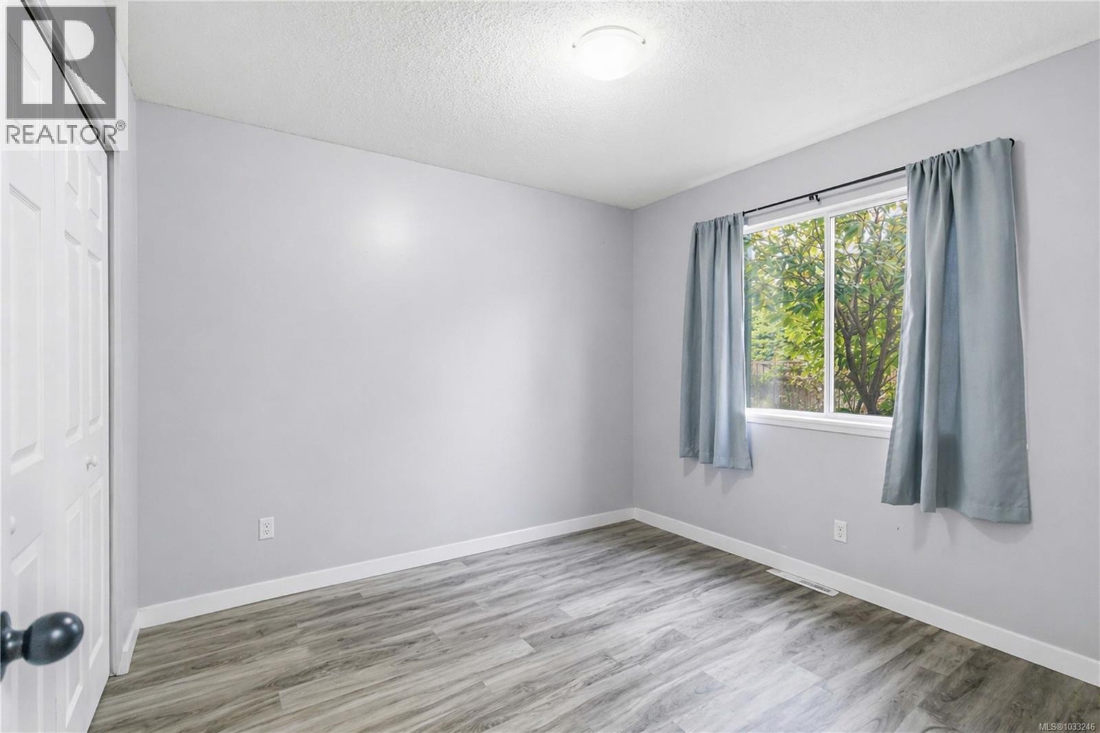 #6 6110 Seabroom Rd - 18