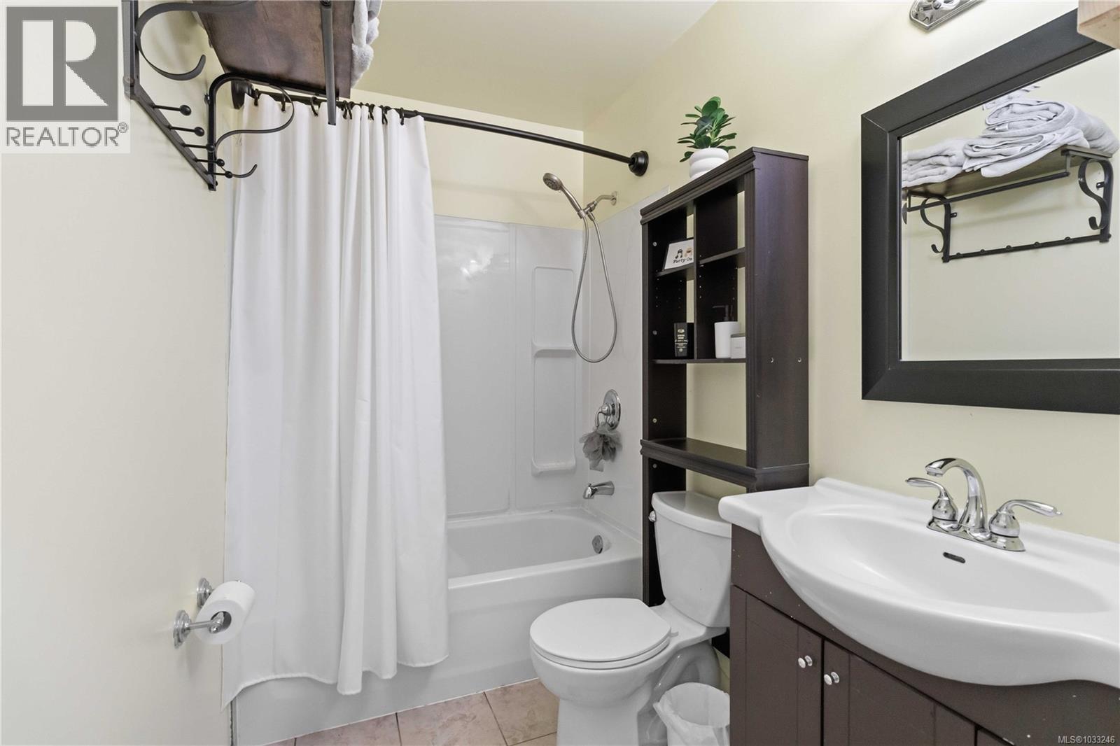 #6 6110 Seabroom Rd - 24