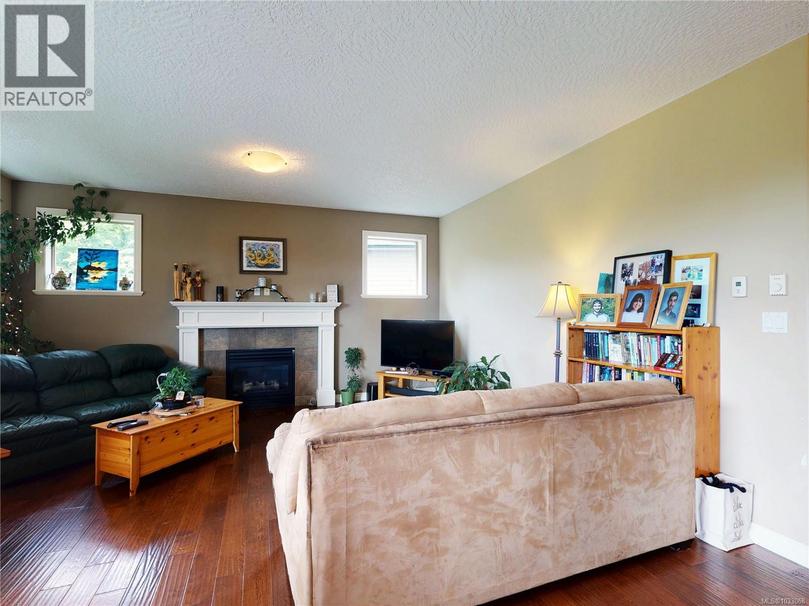  2411 Caffery Place, Sooke