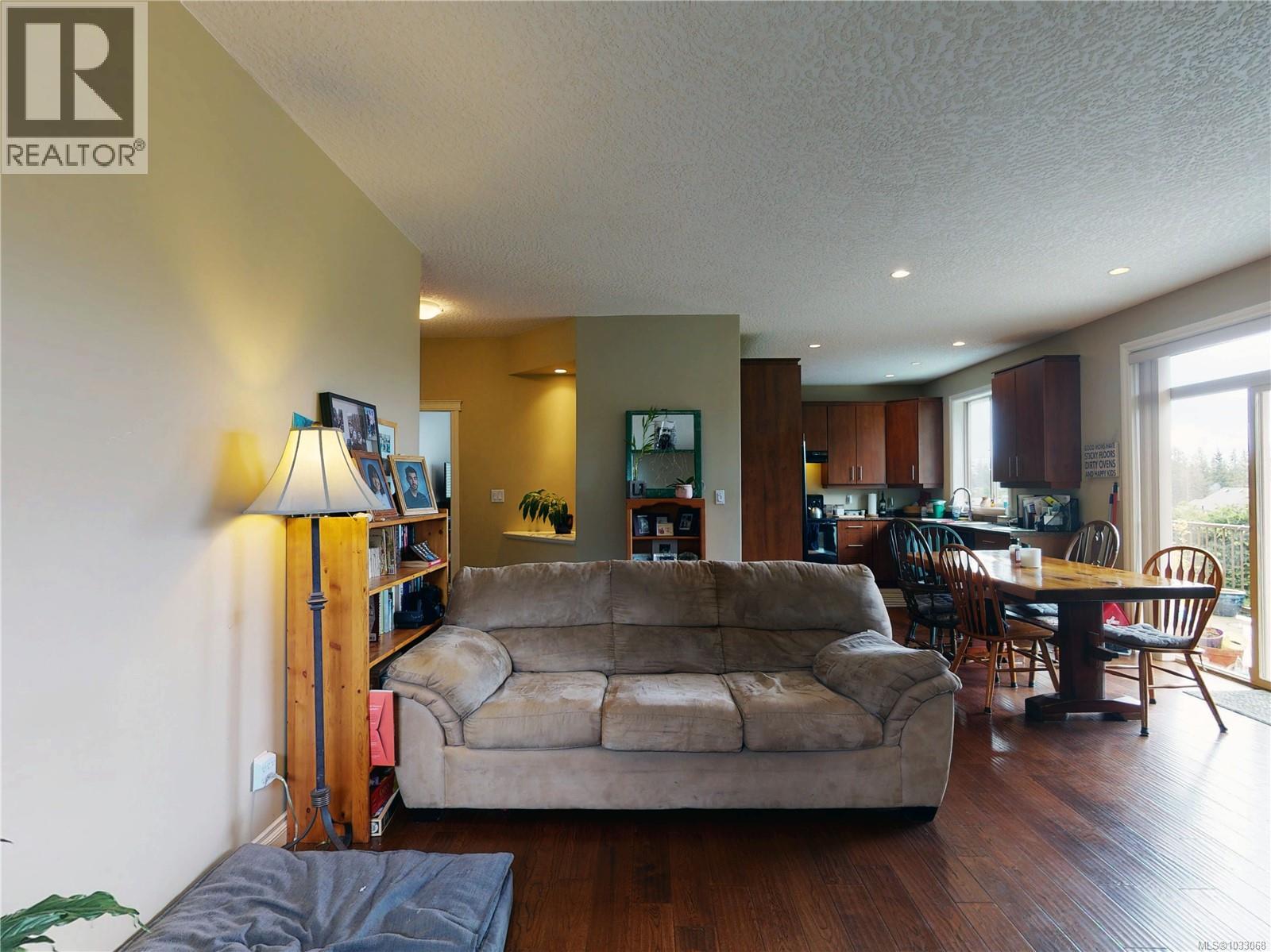  2411 Caffery Place, Sooke