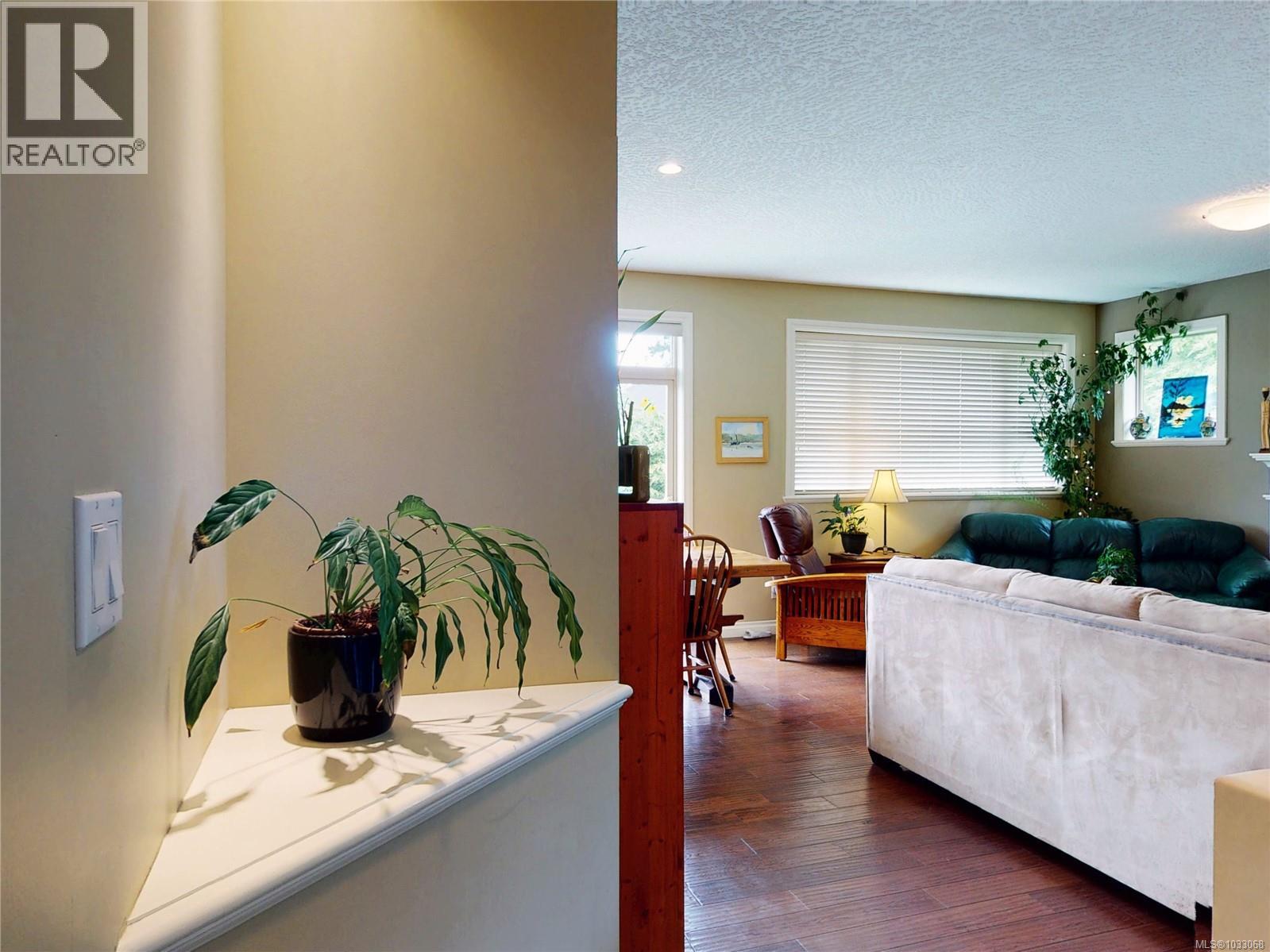  2411 Caffery Place, Sooke