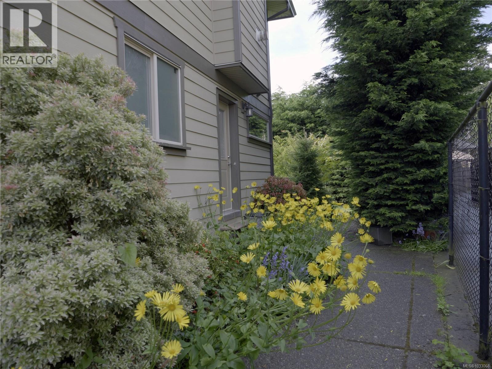  2411 Caffery Place, Sooke