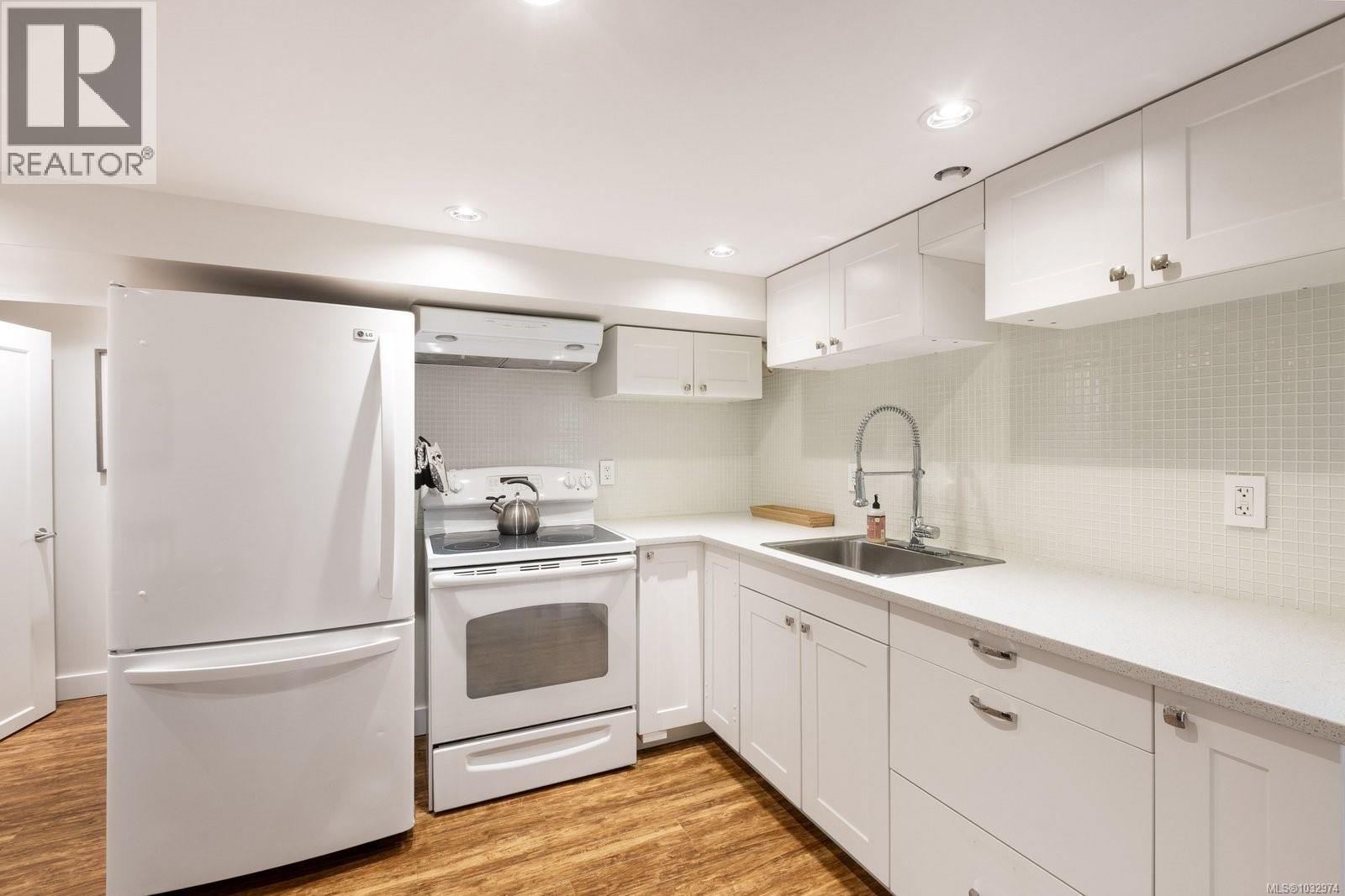  929 Easter Road, Saanich