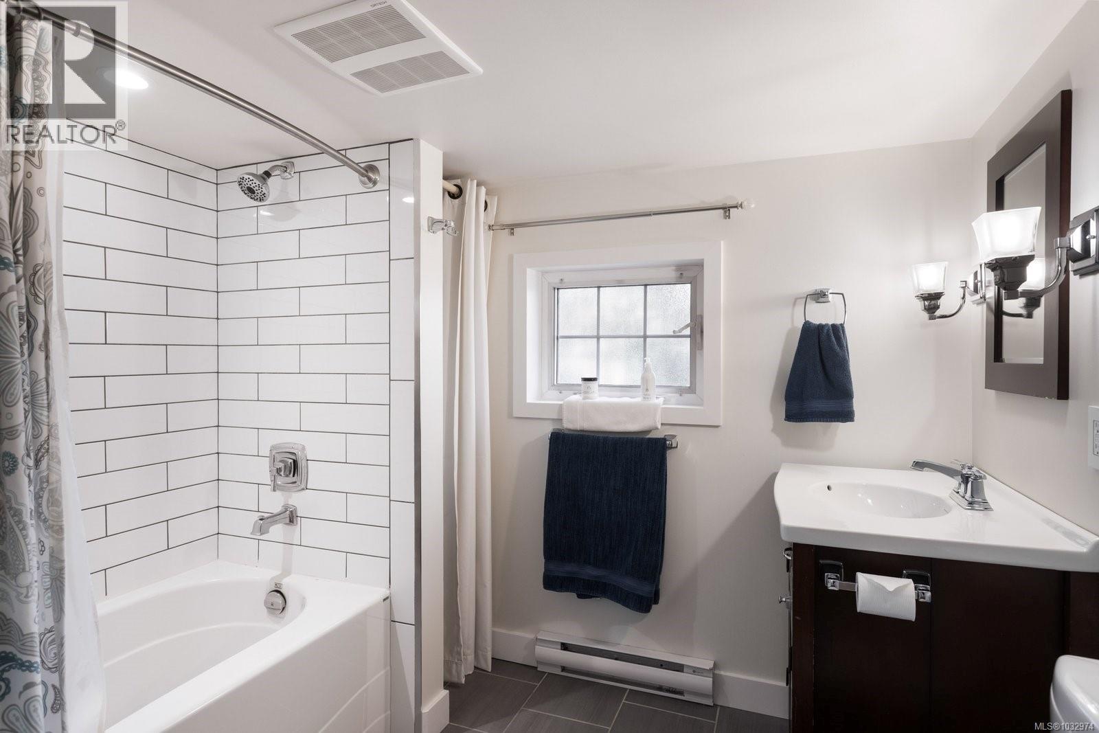  929 Easter Road, Saanich