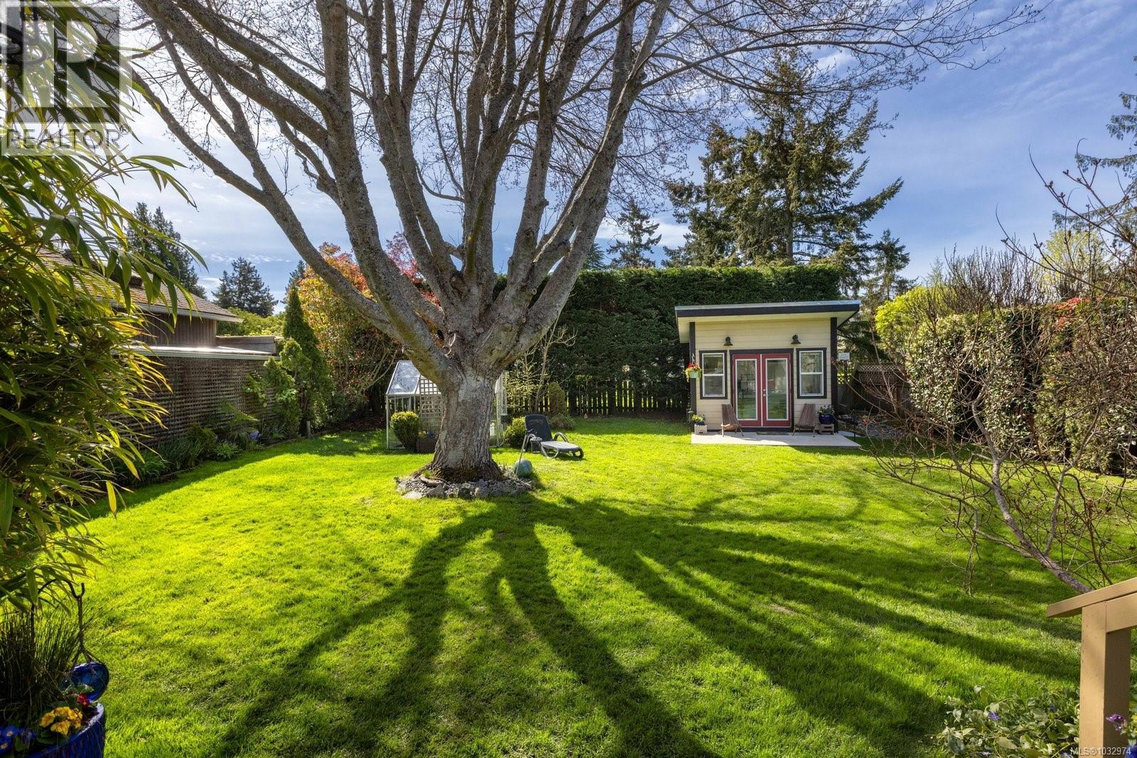  929 Easter Road, Saanich