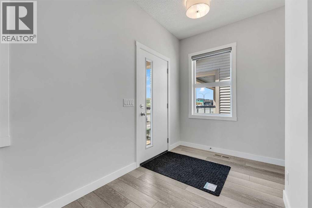 822, 826, 830, 834 Wolf Willow Boulevard SE - photo 5