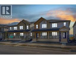 822, 826, 830, 834 Wolf Willow Boulevard SE - photo 1