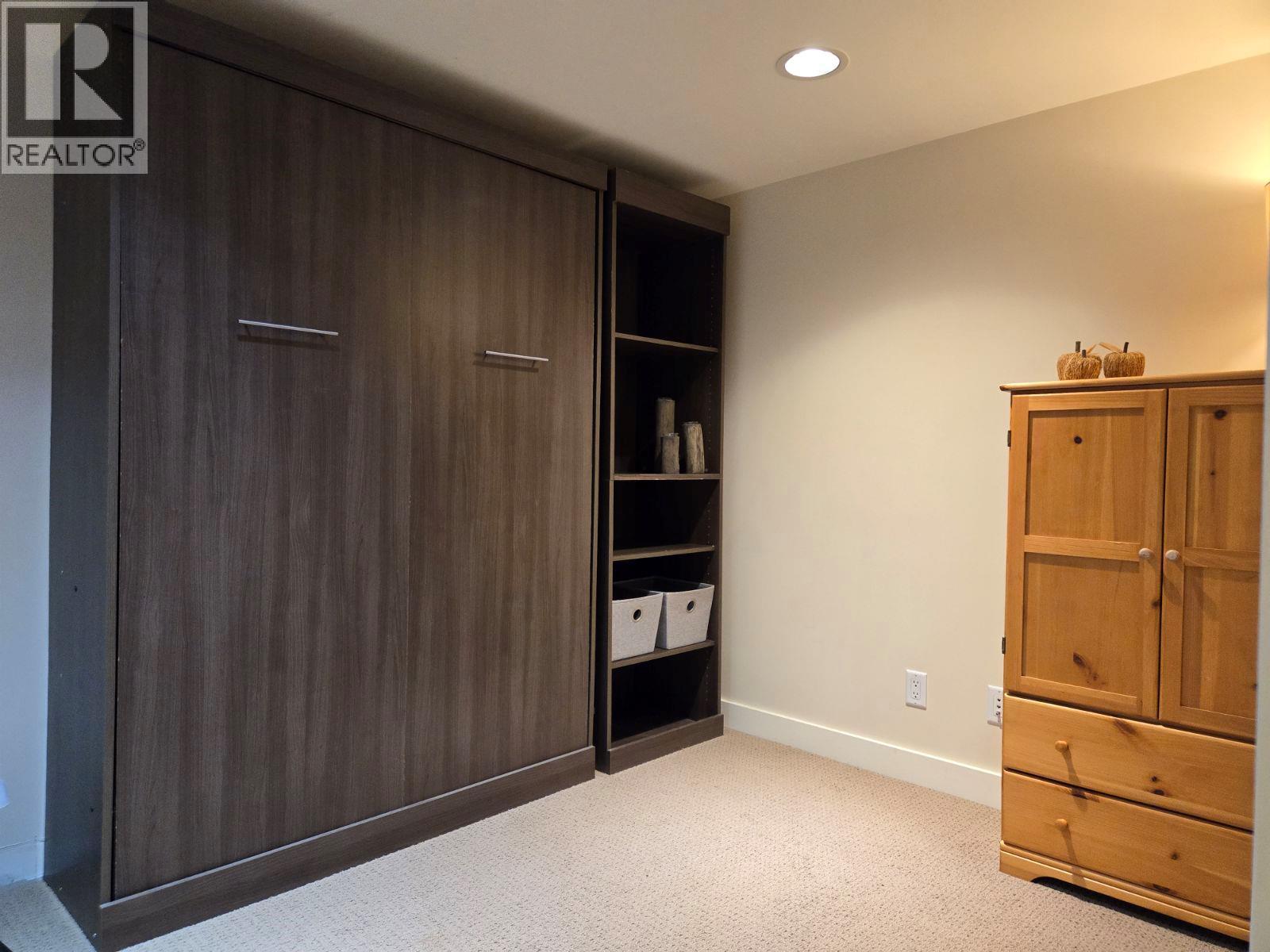 1406 75 Martin Street, Penticton