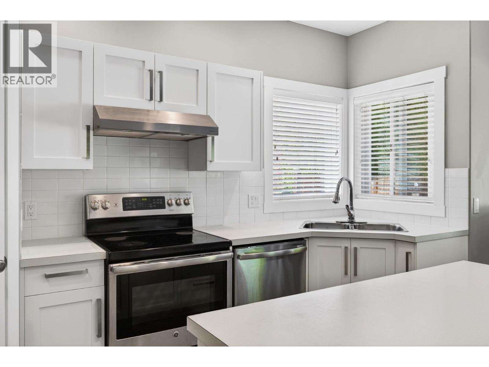  1322 Rose Abby Drive, West Kelowna